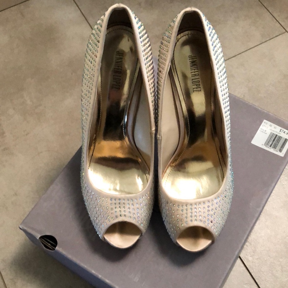 Jennifer Lopez Gold High Heel Pumps